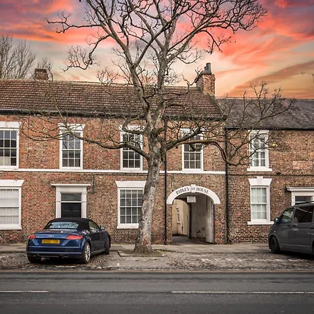 Violet - Uk45968 Holiday home Yarm