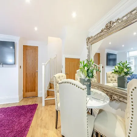 Violet - Uk45968 Yarm