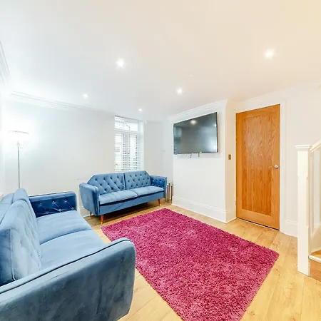 بيت للعطل Violet - Uk45968