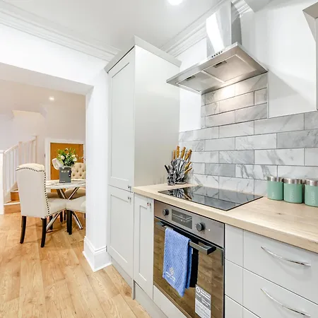 Violet - Uk45968 * يارم